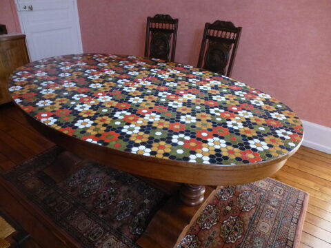 belle table de salle  manger    450 Nevers (58)