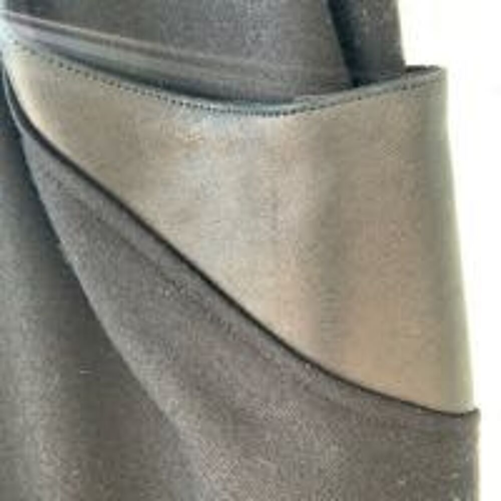 JUPE LAINAGE NOIRE droite &agrave; plis cousus devant fente poches soulign&eacute;es cuir Vêtements