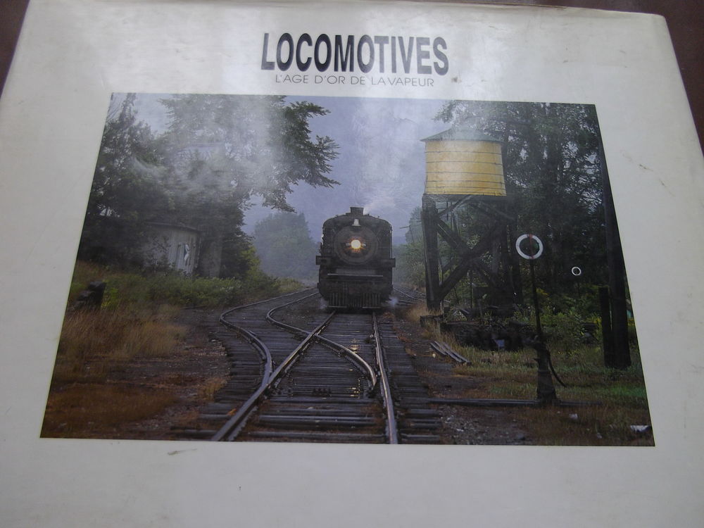 LOCOMOTIVES Livres et BD