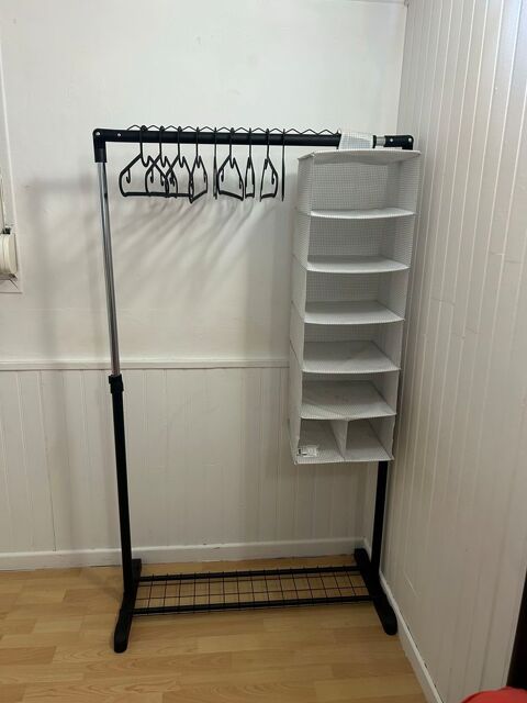 portant �  v�tements Roissy-en-Brie (77)