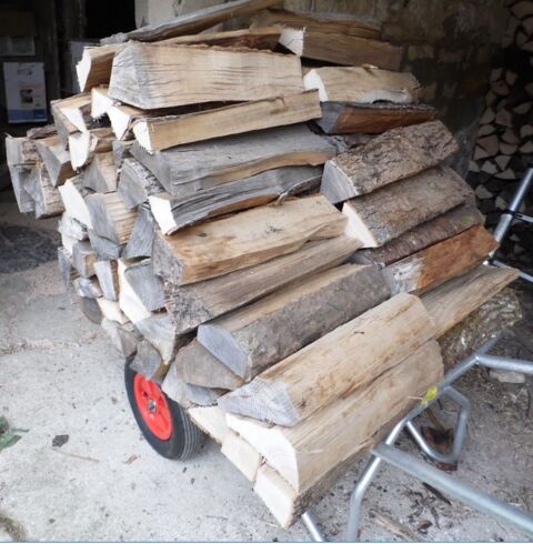 Bois de chauffage sec prêt à brûler 40 Bar-le-Duc (55)