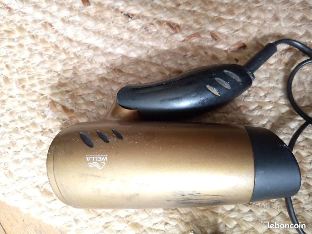 s&egrave;che cheveux de voyage de Wella 110 / 220 V Electroménager
