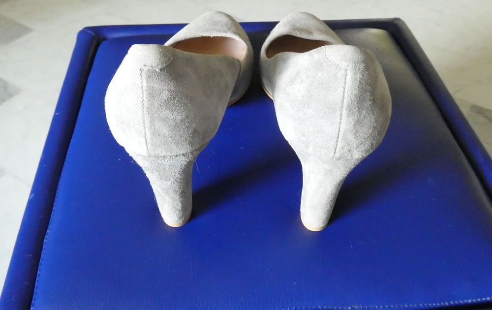 escarpins Gino Rossi gris clair en cuir Chaussures