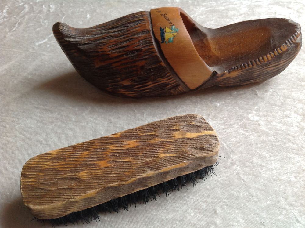 SABOT BOIS D&Eacute;CO RANGE BROSSE ILE DE BR&Eacute;HAT Envoi Possible
Décoration