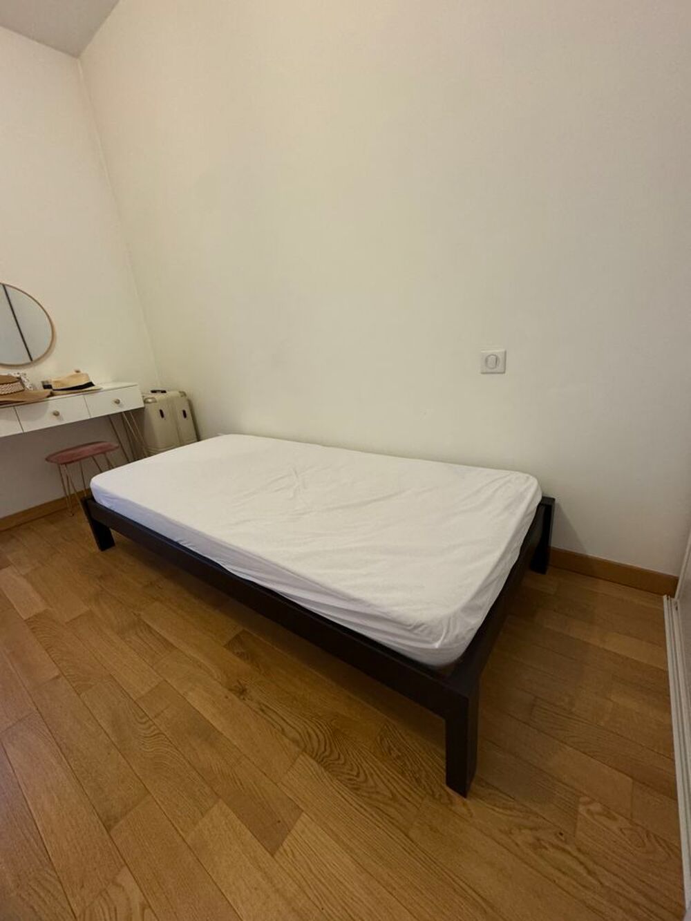 Lit simple une place Meubles