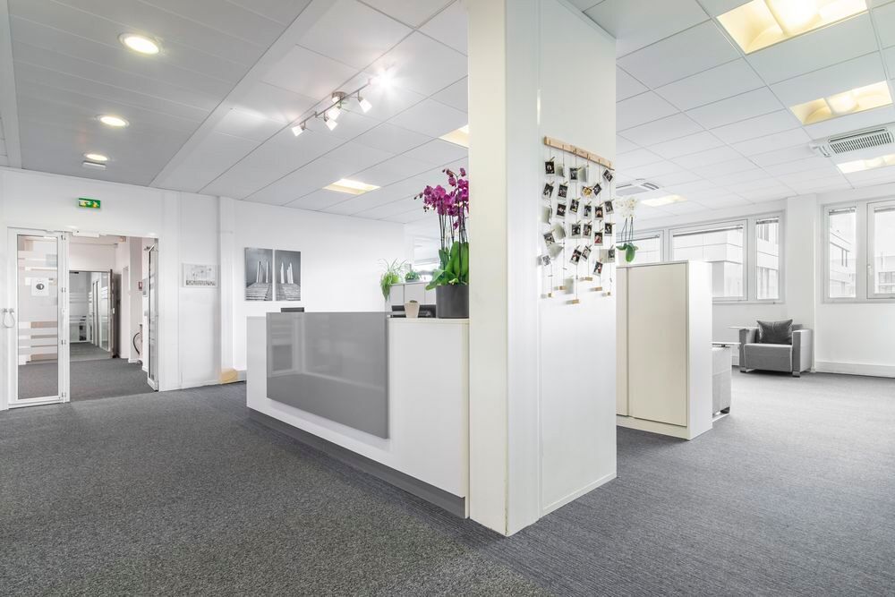   Louez un grand espace de bureau pour 50 personnes à CERGY, Stop & Work Cergy 