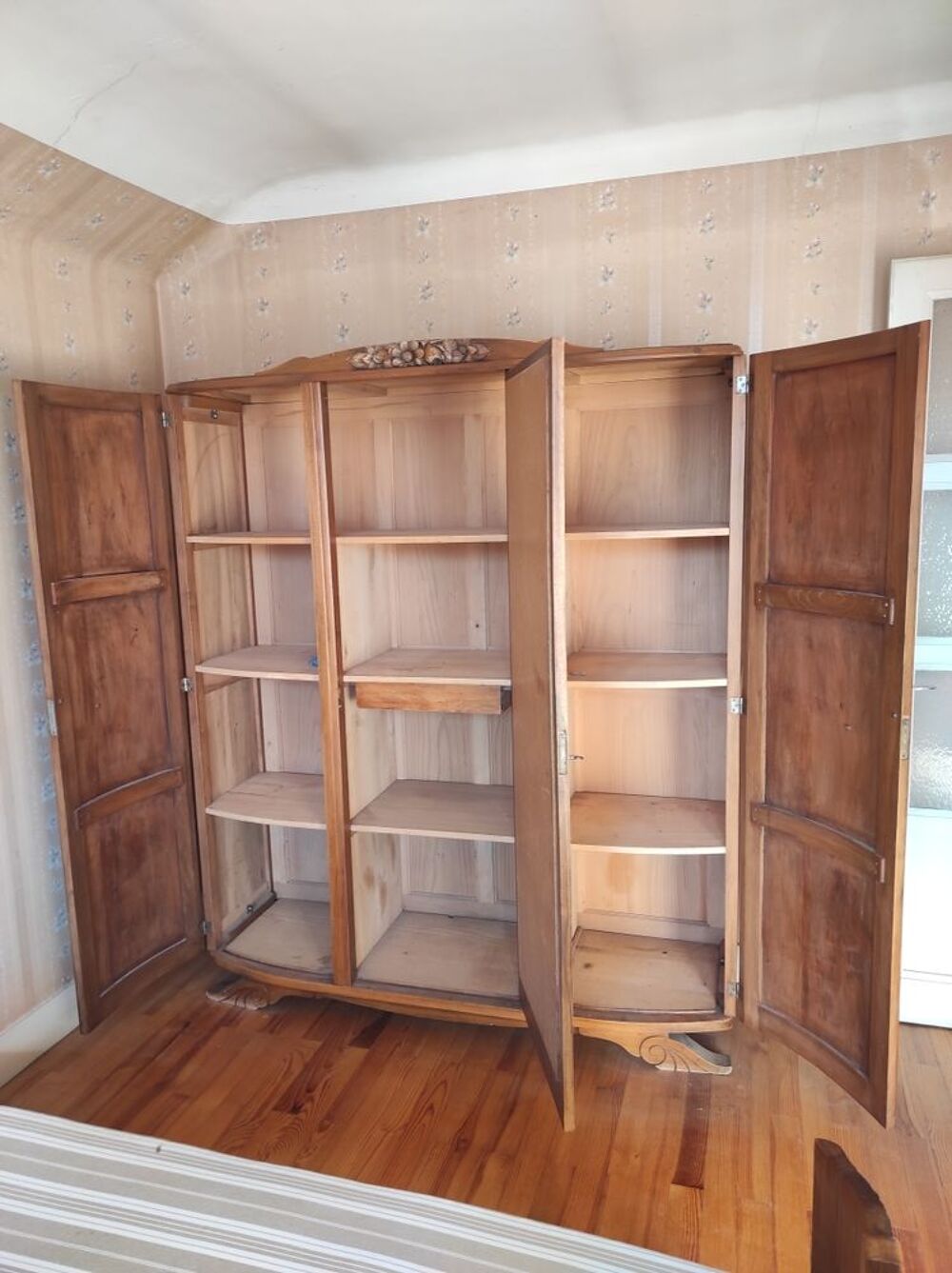 Armoire ancienne ann&eacute;e 50 Meubles