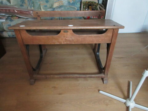 Bureau d'�colier 80 Bandol (83)