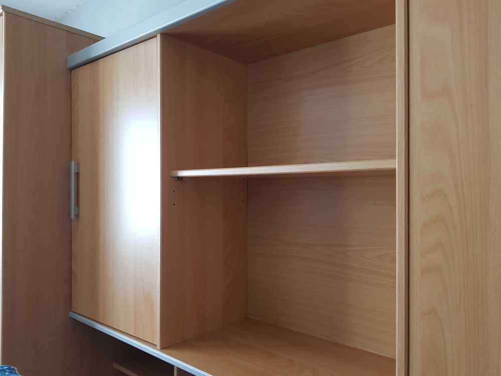 Lit combin&eacute; : meuble pont (armoire) + matelas et sommier Meubles