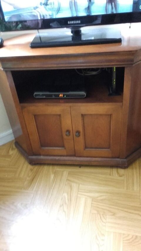 DONNE
Un meuble TV en merisier 0 Roubaix (59)