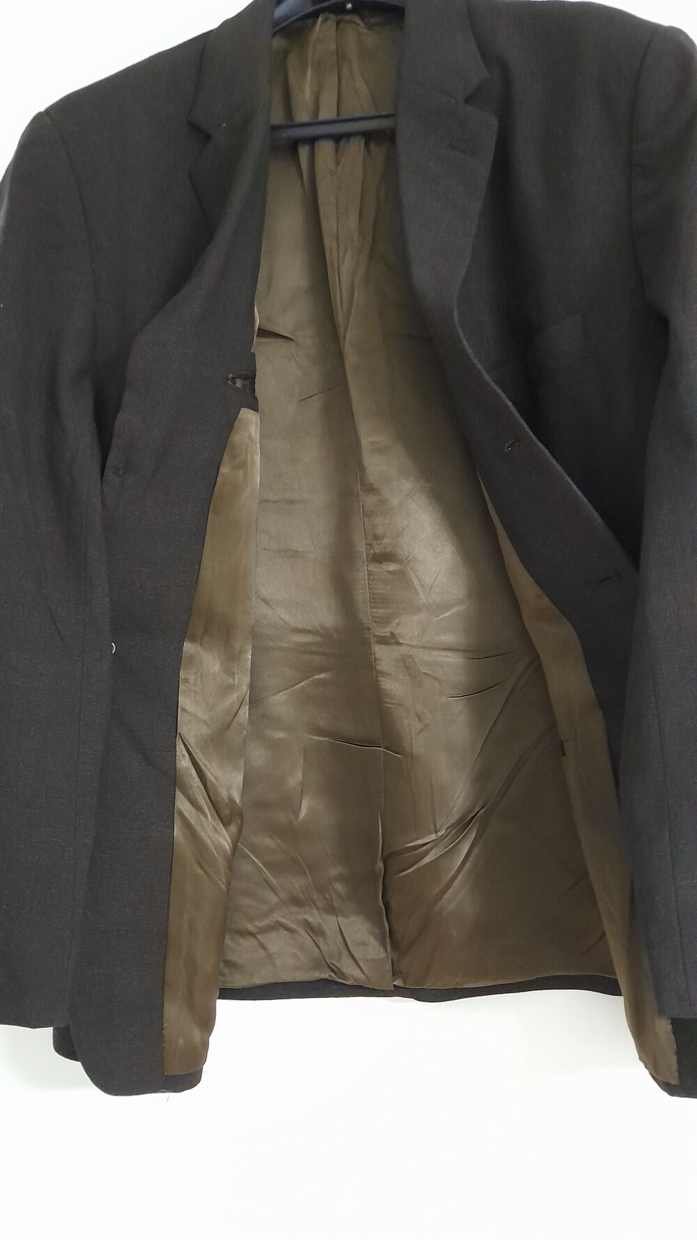 Veste marron, Vêtements