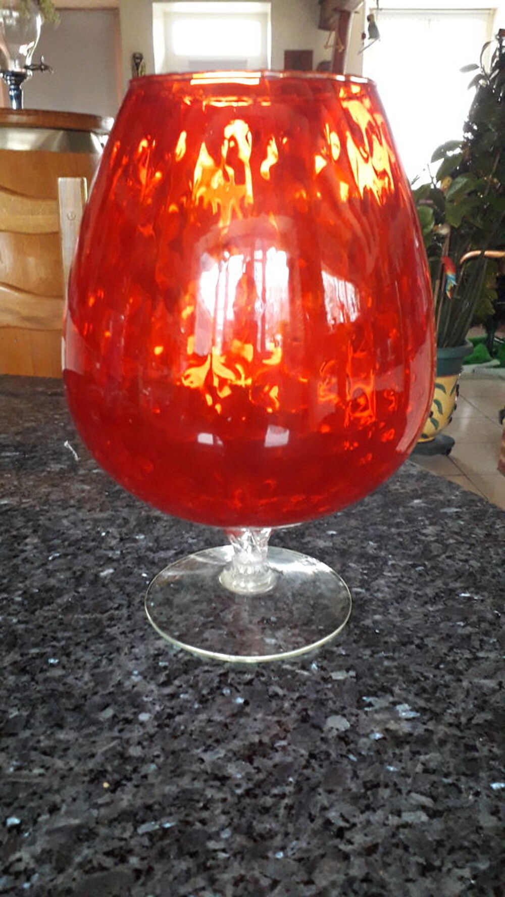 Grand verre rouge Dcoration