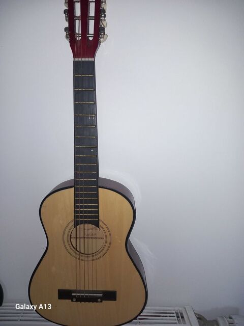 Guitare enfants Châteauneuf-sur-Isère (26)