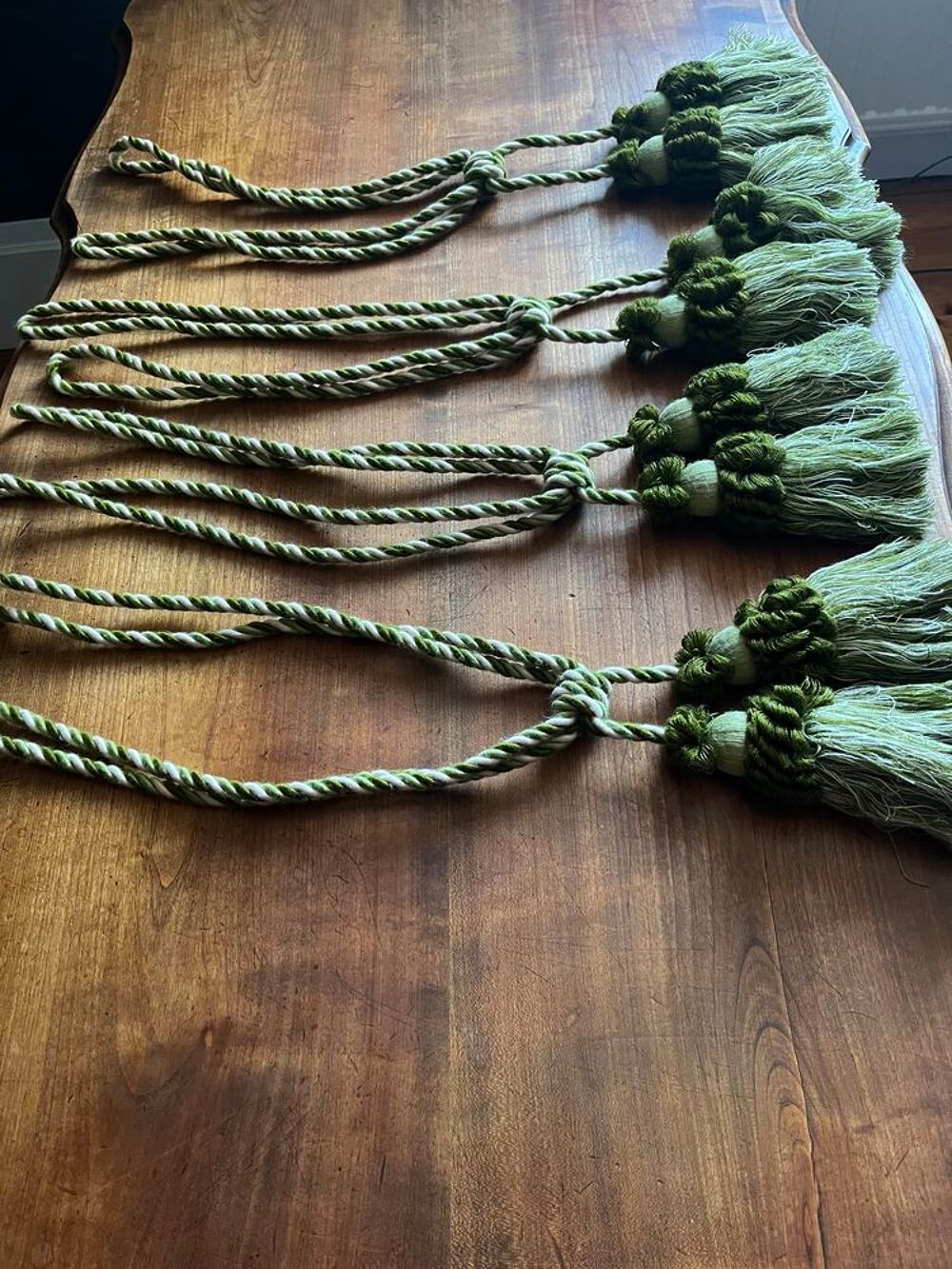 Embrasse rideau - Embrasse pompon - Passementerie Décoration
