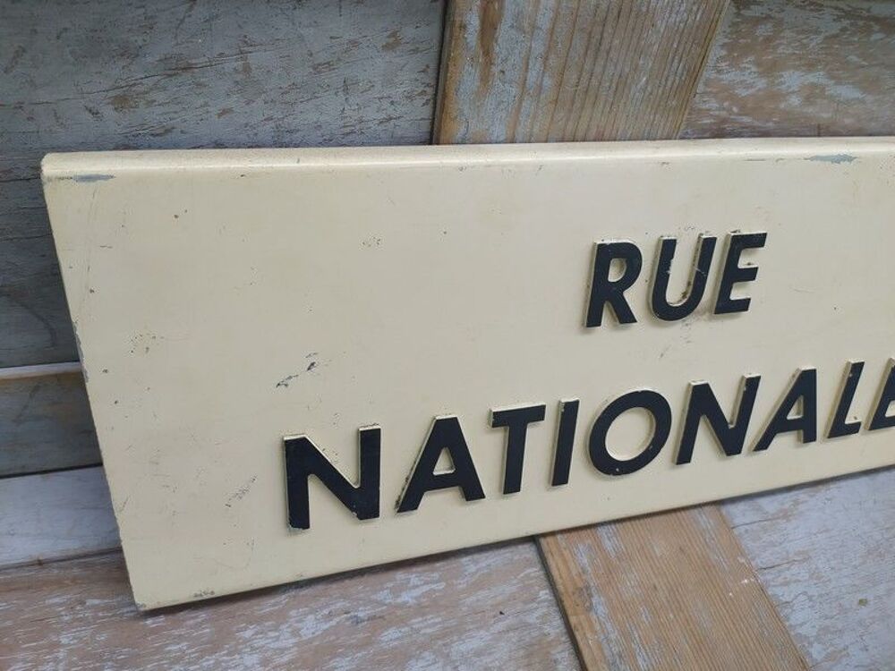 Ancienne Plaque T&ocirc;le Peinte Rue Nationale 
