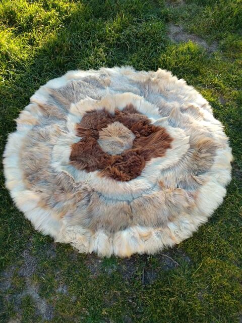 tapis de vrai peau de ch�vre 30 Maurens (24)