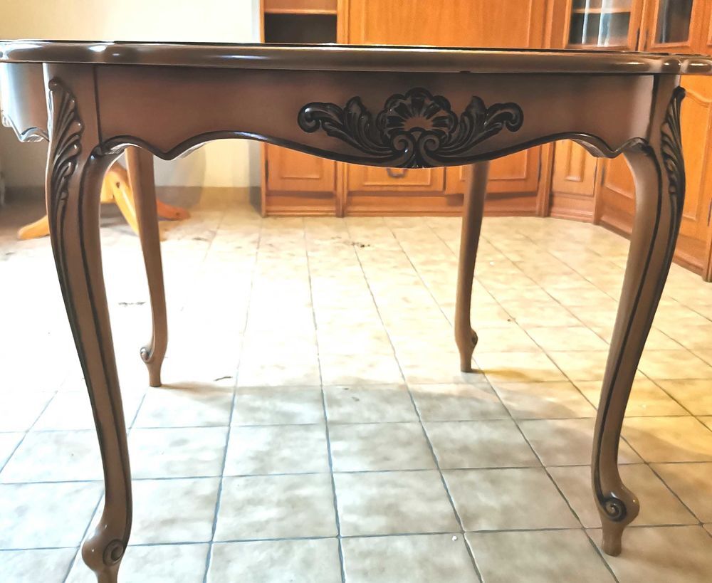Table de salle &agrave; manger type Louis 15 Meubles