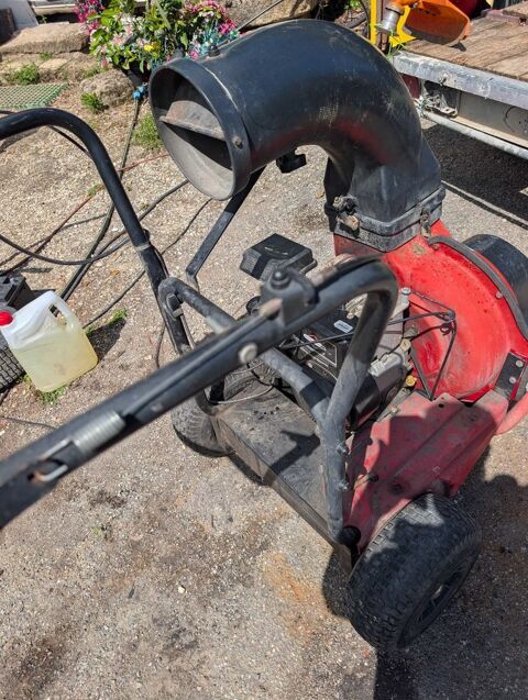 aspirateur de feuilles thermique 350 Milhaud (30)