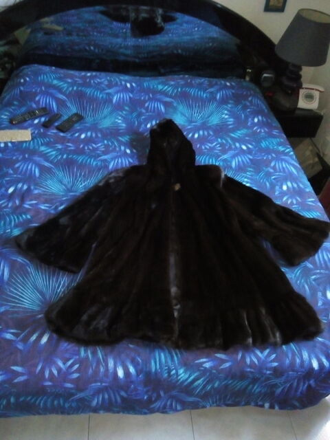 Manteau VRAI vison marron fonc� JAMA 1500 Six-Fours-les-Plages (83)