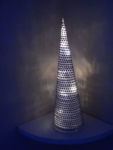 Pyramide lumineuse, COMME NEUVE 5 Abbeville (80)