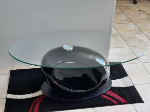 Table de salon en verre. 70 Saint-Georges-d'Olron (17)