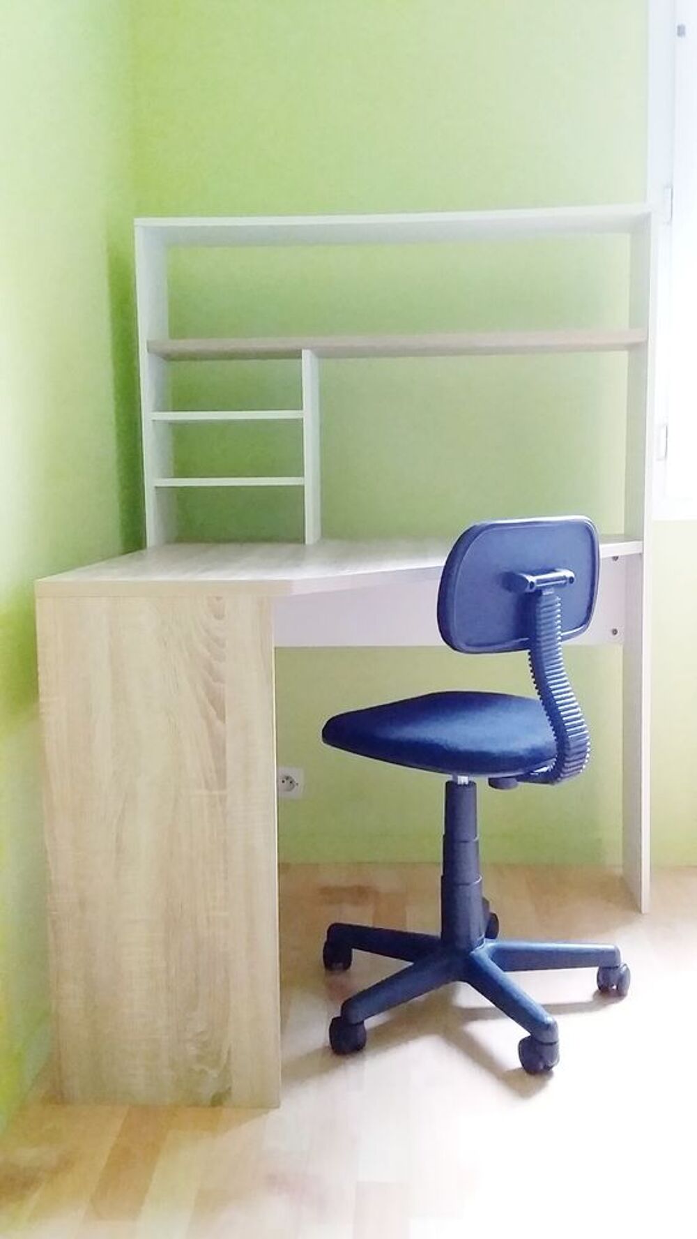 Bureau neuf avec chaise Meubles