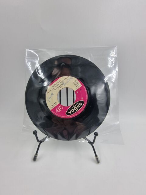 Vinyle 45 tours Michel Page : Ton Chouchou / J'avais Juré 4 Vulbens (74)