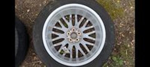 Pneu voiture - roue  occasion 83720 Trans-en-Provence