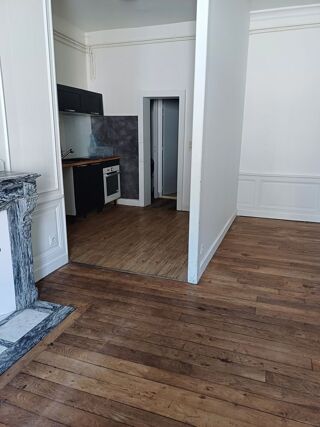  Appartement à louer 2 pièces 73 m²