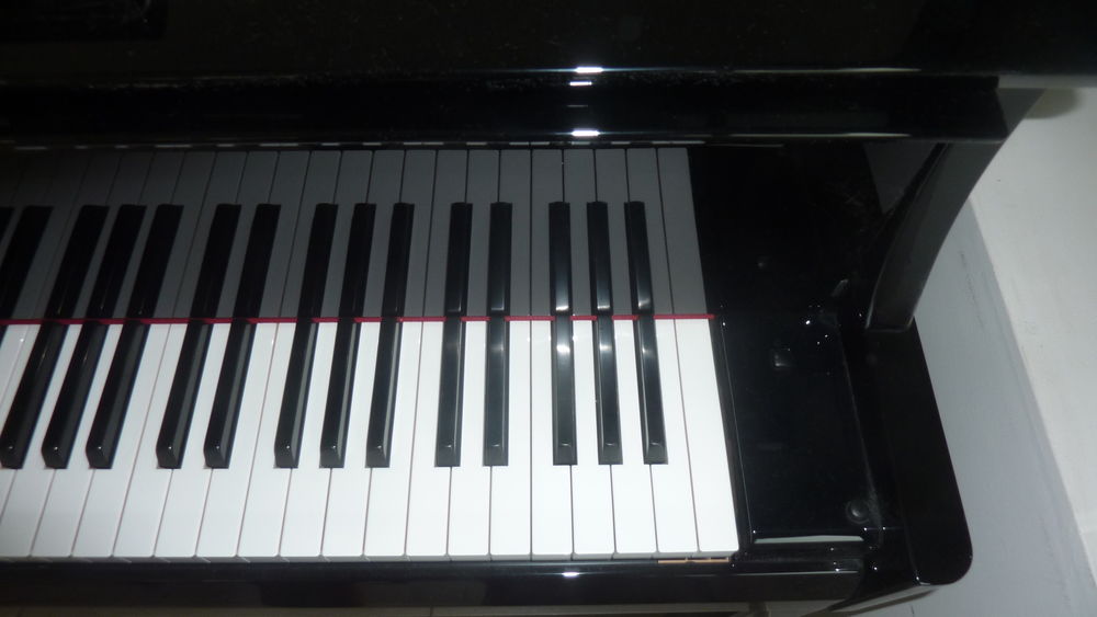 beau piano hybride Yamaha N1x &eacute;tat neuf Instruments de musique