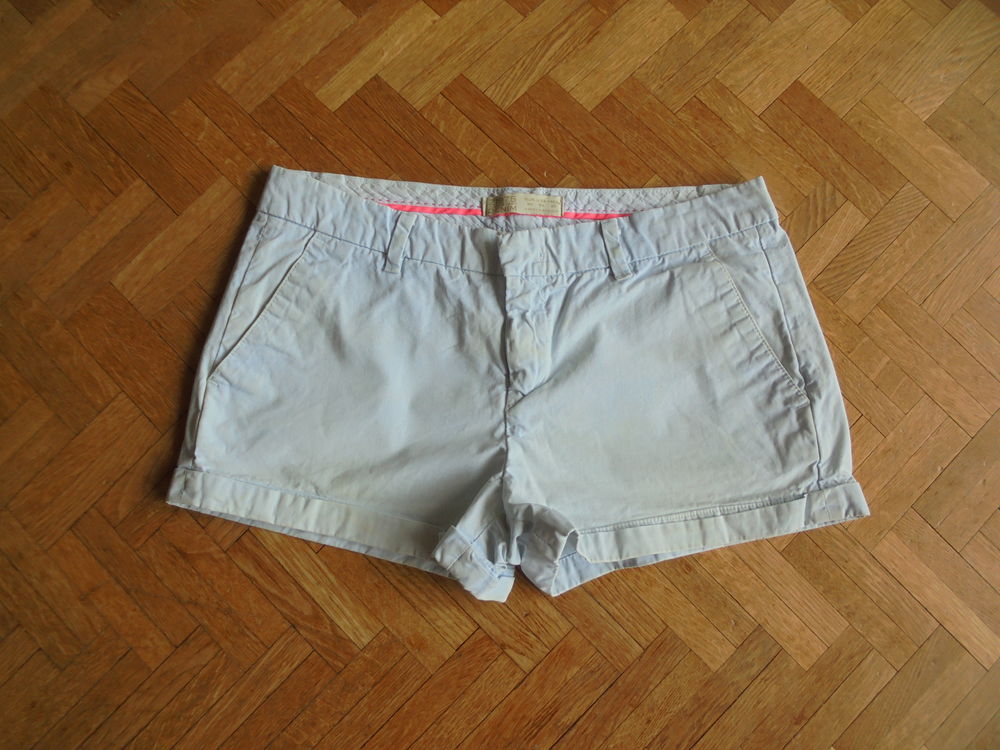 Short bleu ciel Zara (51) Vêtements