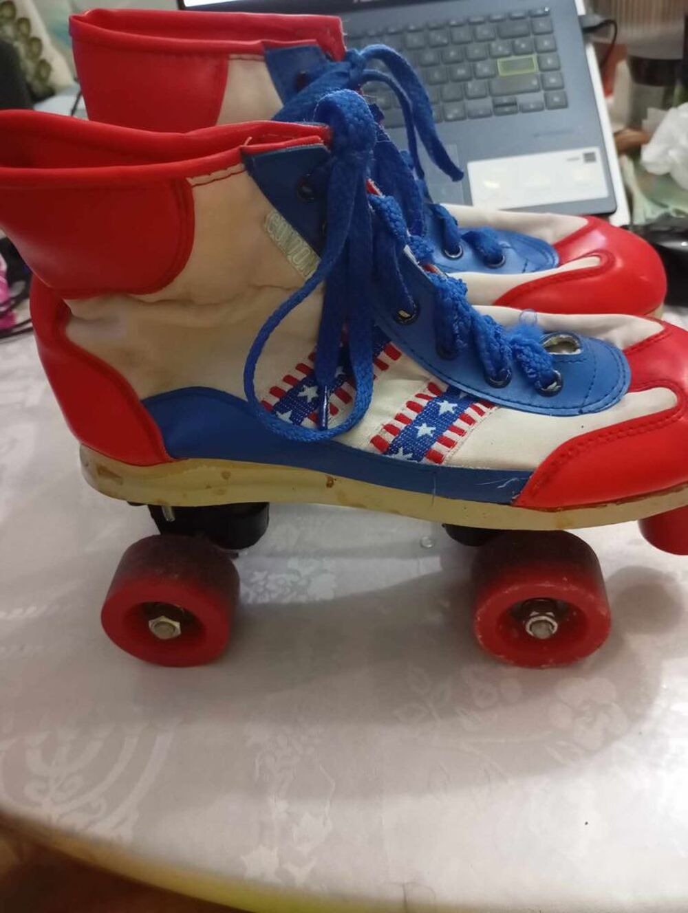 Patins a roulettes tissus new york Sports