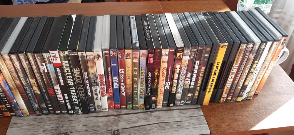 Dvd toutes sortes au choix pulsieurs dizaines DVD et blu-ray
