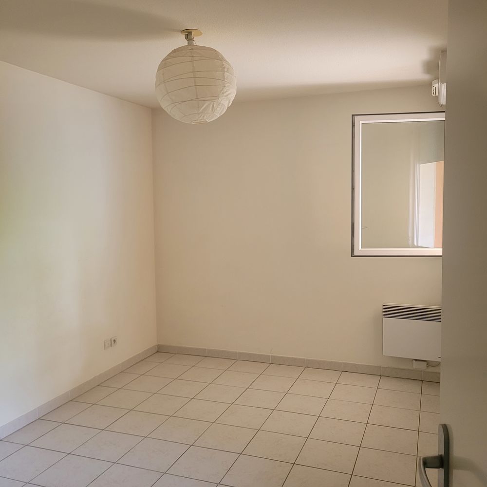 Location Appartement COUP DE C?UR À NÎMES ? T2 avec balcon, parking & ascenseur ? Nîmes