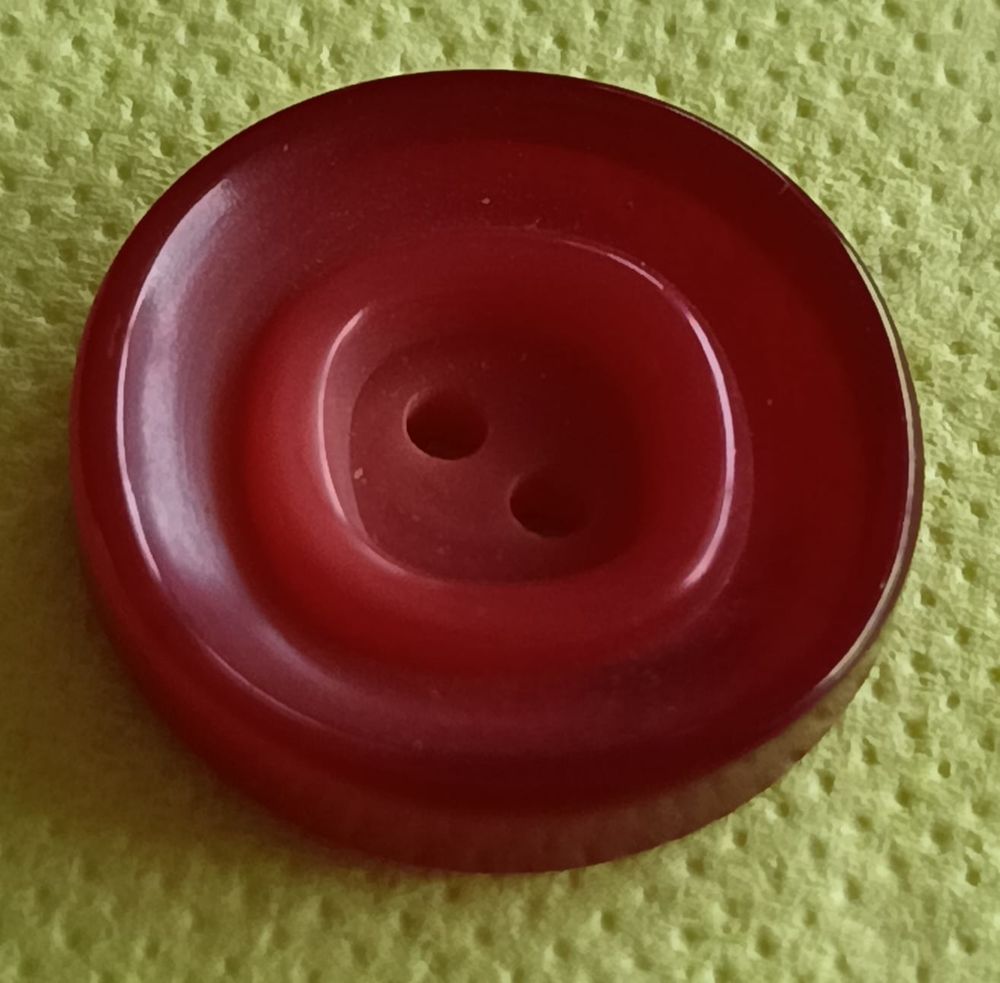 S&eacute;lection de 14 boutons vintage aux styles et mati&egrave;res vari&eacute; 