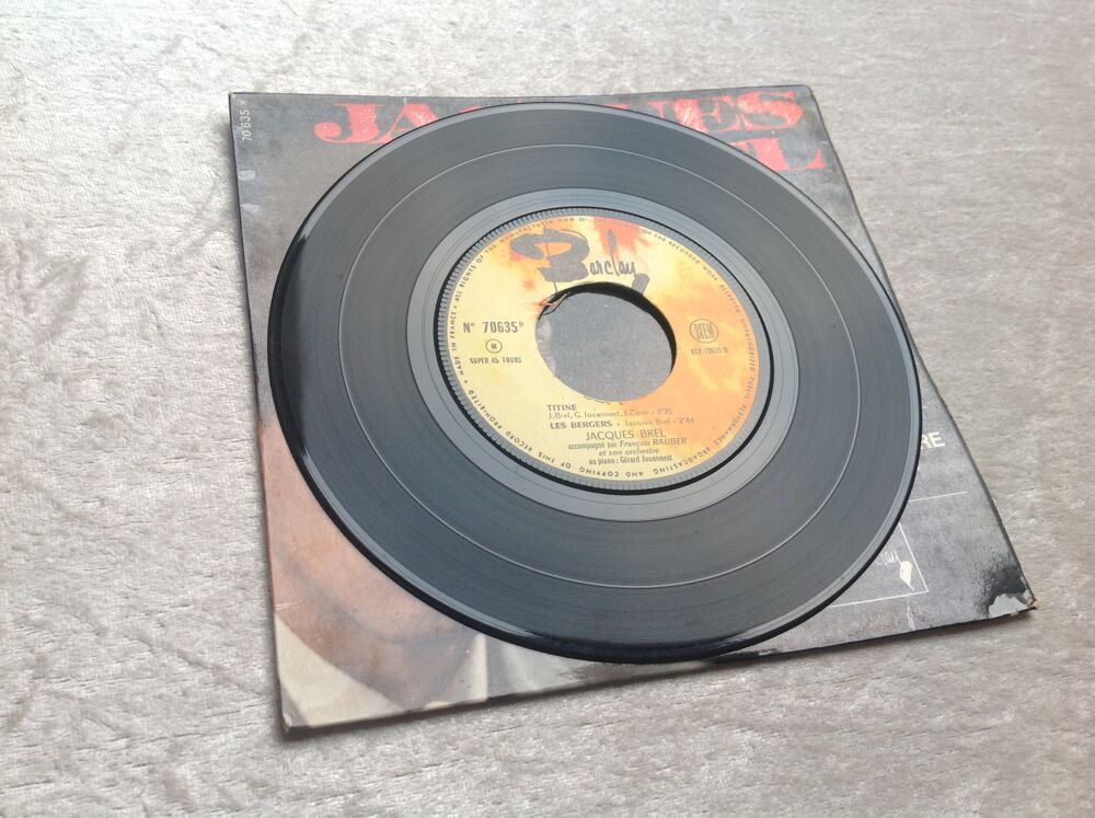 JACQUES BREL 4 TITRES DONT MATHILDE Envoi Possible
CD et vinyles