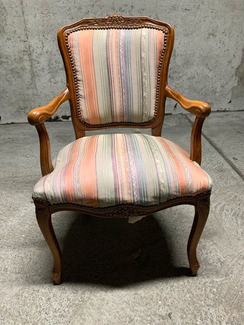 Fauteuil capitonne Meubles