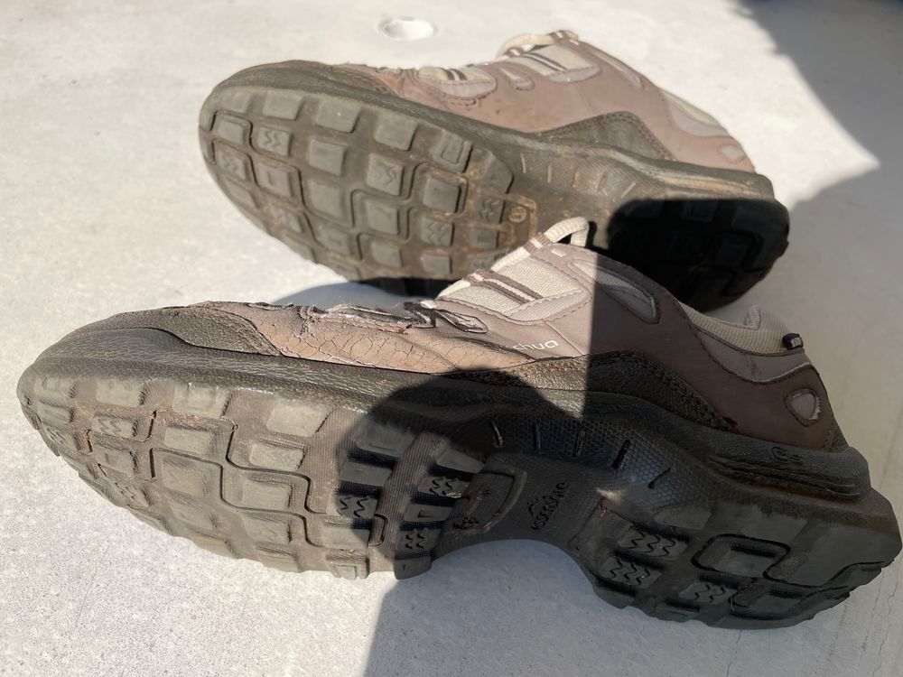 Chaussures de sport Femmes
Chaussures
