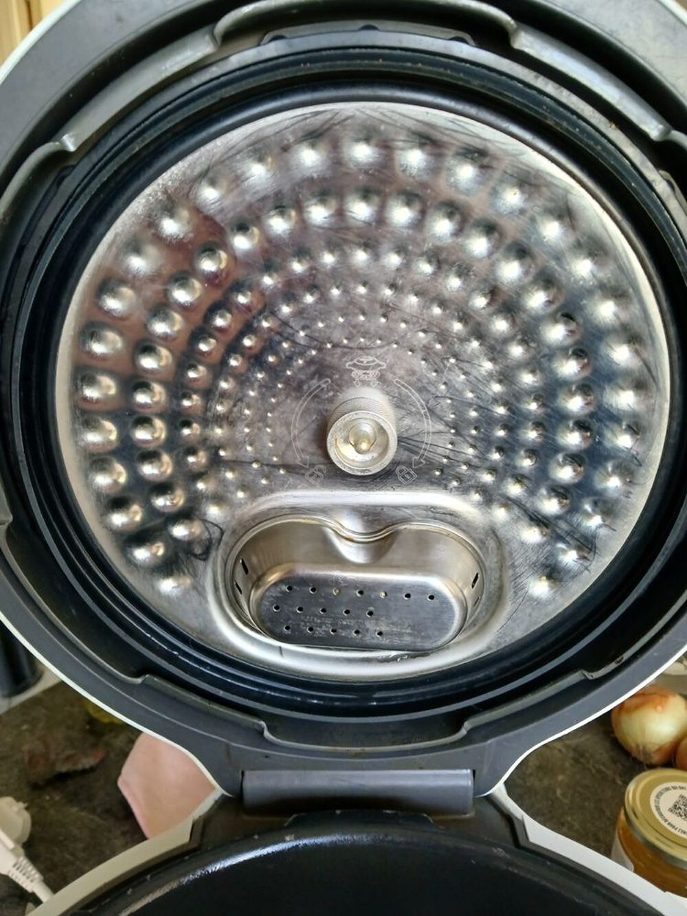 Cookeo Multicuiseur 6L,1600W, Blanc, 150 recettes int&eacute;gr&eacute;e Electroménager