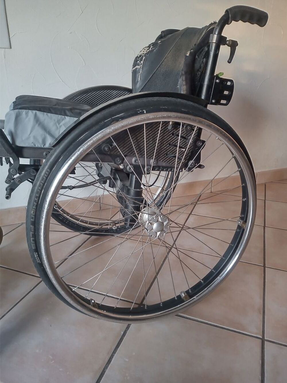 Fauteuil roulant pliable Kushall Matrx -Mx1 Bricolage