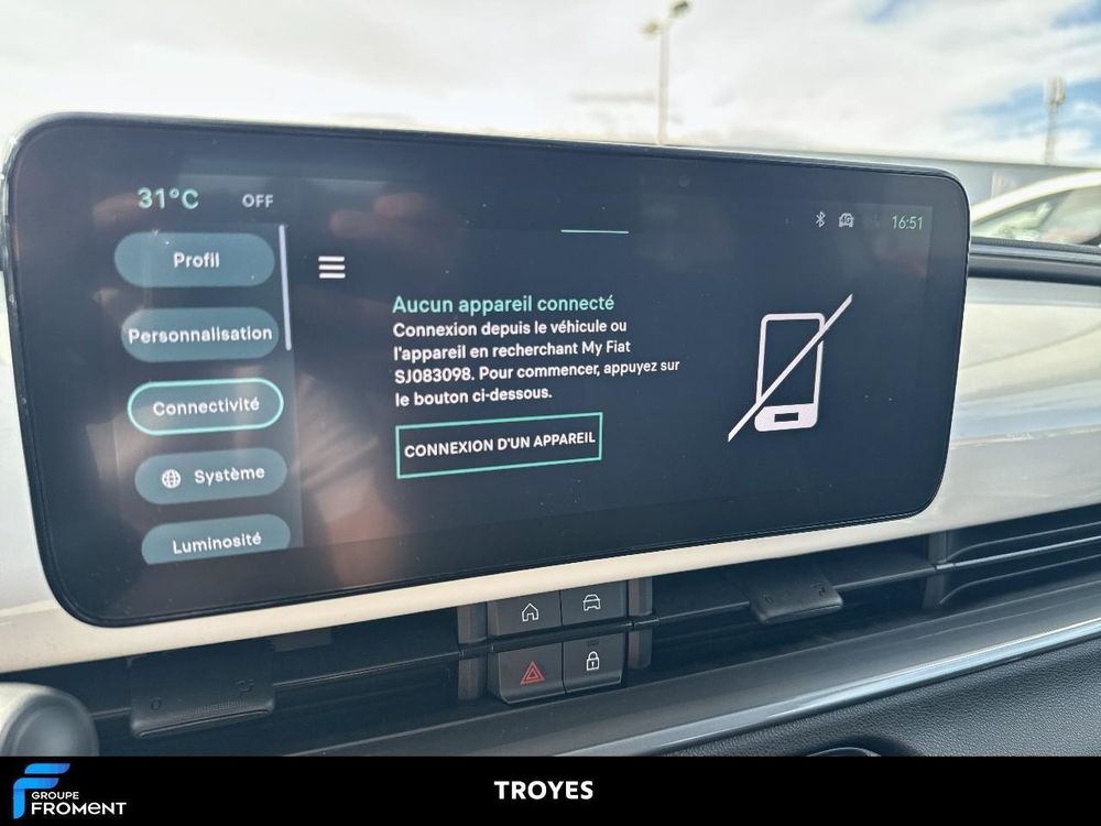 Fiat 600 T-Gen 3 1.2 Hybrid 145ch eDCT6 Pop 2025 occasion 10600 La Chapelle-Saint-Luc