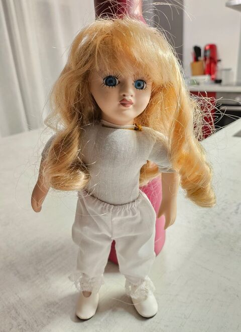 poup�e ancienne  10 Cormeilles-en-Parisis (95)