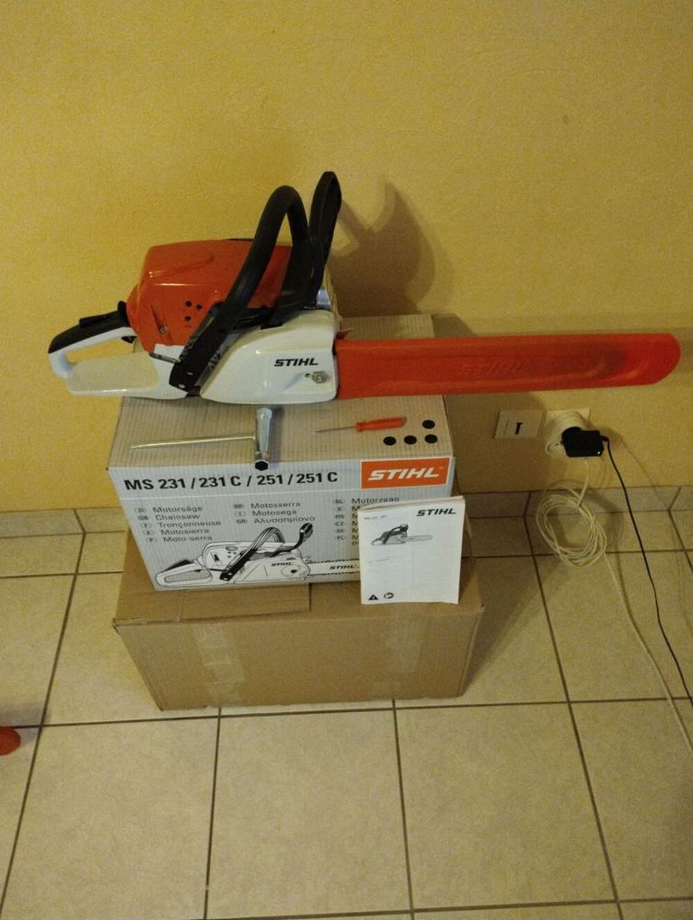 TRONCONNEUSE STHILL MS 231 Bricolage