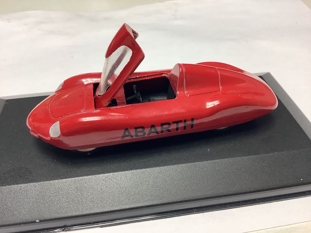FI&Acirc;T ABARTH voiture miniature. 