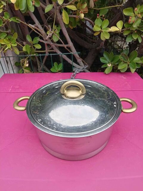 faitout KHUN RIKON DUROTHERM diamtre 22 CM 80 Agde (34)