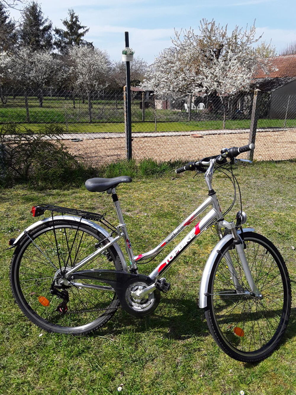 Velo urban randonn&eacute;e femme Vélos