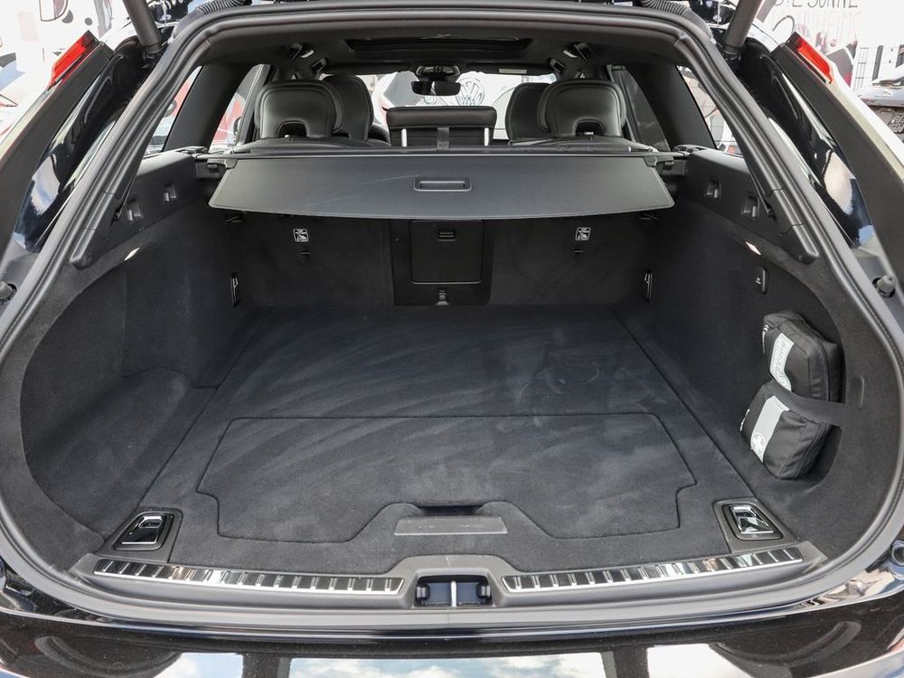 V90 T8 AWD Recharge 310 + 145 ch Geartronic 8 R-Design 2021 occasion 69007 Lyon