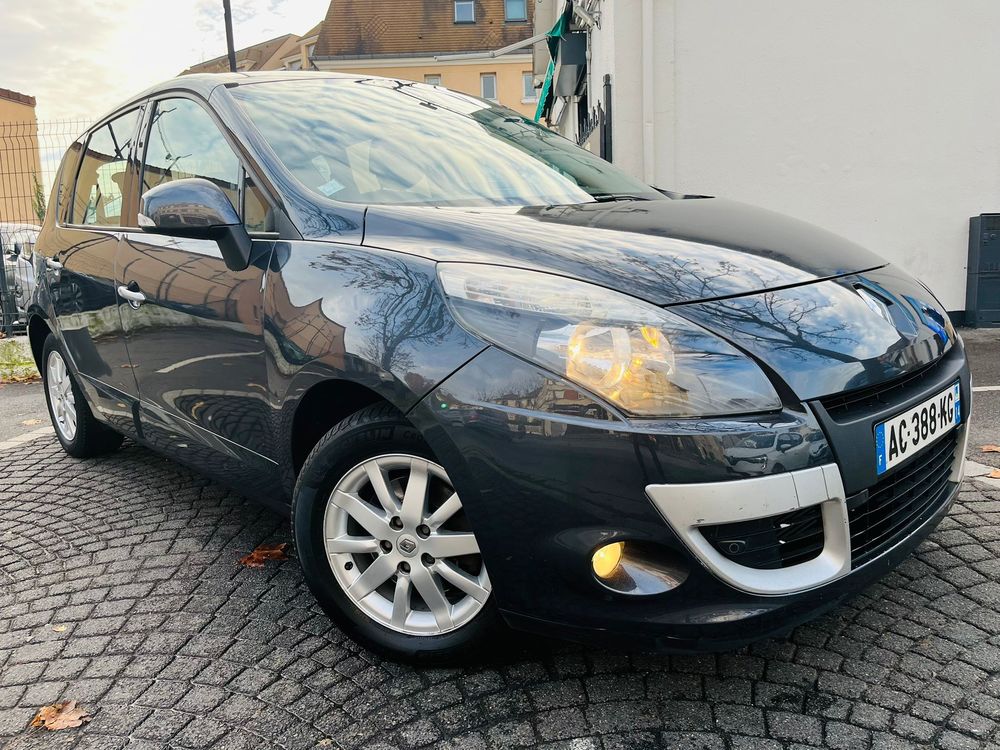 Sc&eacute;nic III Scenic III dCi 130 FAP Privil&egrave;ge Euro 5 2009 occasion 78800 Houilles