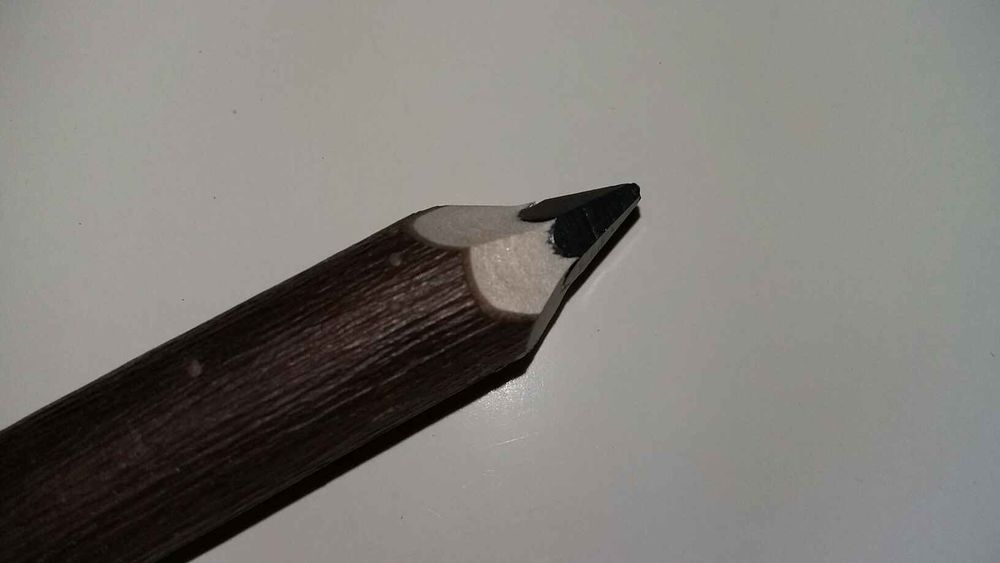 2 crayons fait &agrave; la main fabriqu&eacute; en France Décoration