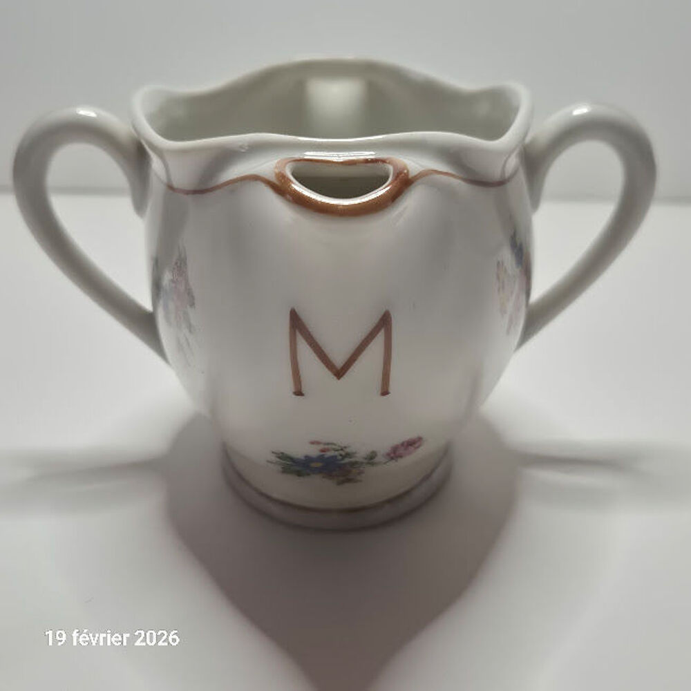 Sauci&egrave;re en porcelaine blanche de Limoges qui permet de s&eacute;pa Cuisine